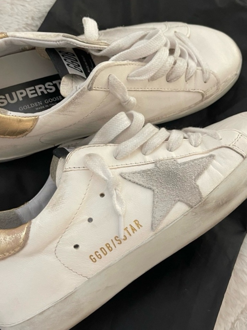 Golden Goose White Leather Sneakers with Silver Star & Gold Heel - Picture 2 of 11